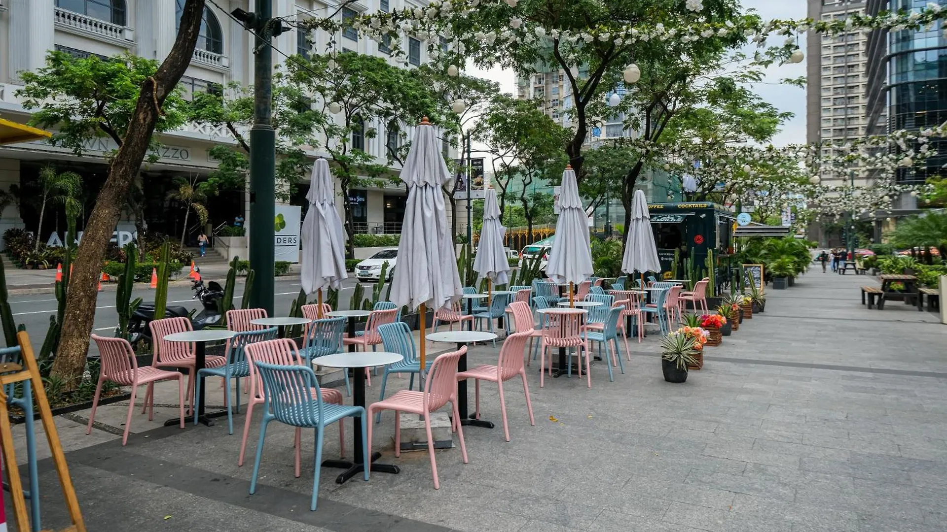 Aparthotel Cityscape View 2Br In Uptown Bgc W 200Mbps Wifi Taguig